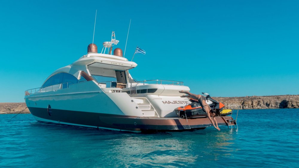 Aicon 72 Hardtop "Majestic" Yacht Charter in Mykonos | Mykonos Yachting