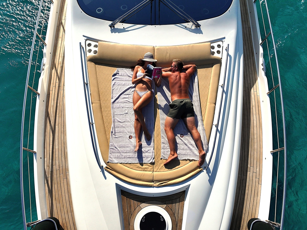 Aicon 72 Hardtop "Majestic" Yacht Charter in Mykonos | Mykonos Yachting