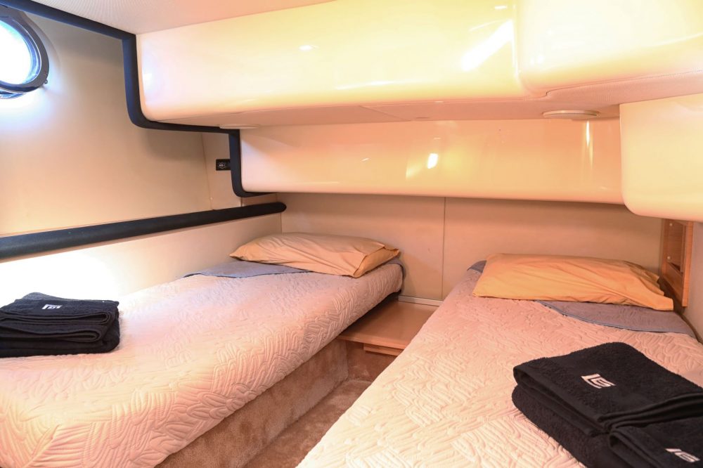  Azimut 43 Flybridge "Escape" | Luxury Yacht Charter in Mykonos