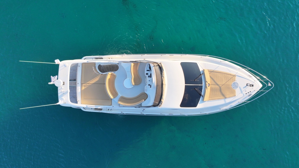 Luxury Azimut 46 Flybridge Yacht Charter in Mykonos – Mykonos Yachting Company