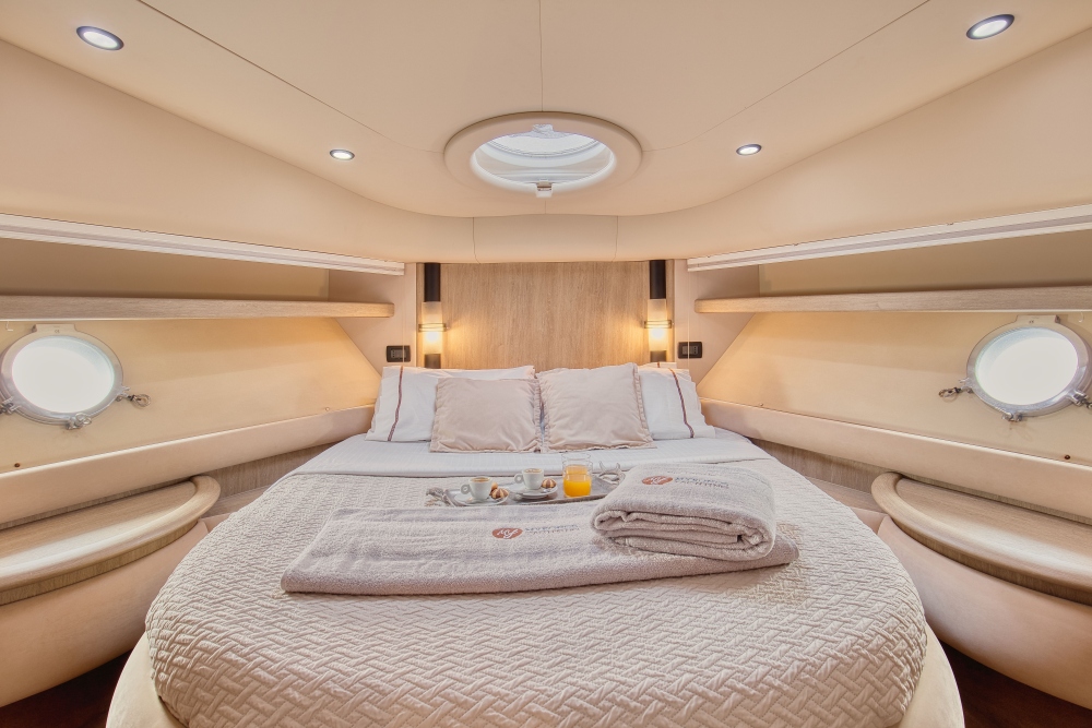 Azimut 55 Yacht Charter in Mykonos | Mykonos Yachting Company