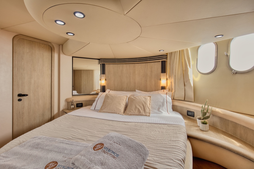 Azimut 55 Yacht Charter in Mykonos | Mykonos Yachting Company