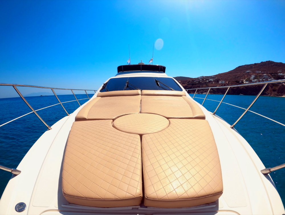 Mykonos Yachting - Private & Luxury Yacht Charter - :Njoy" - Azimut 55 Flybridge