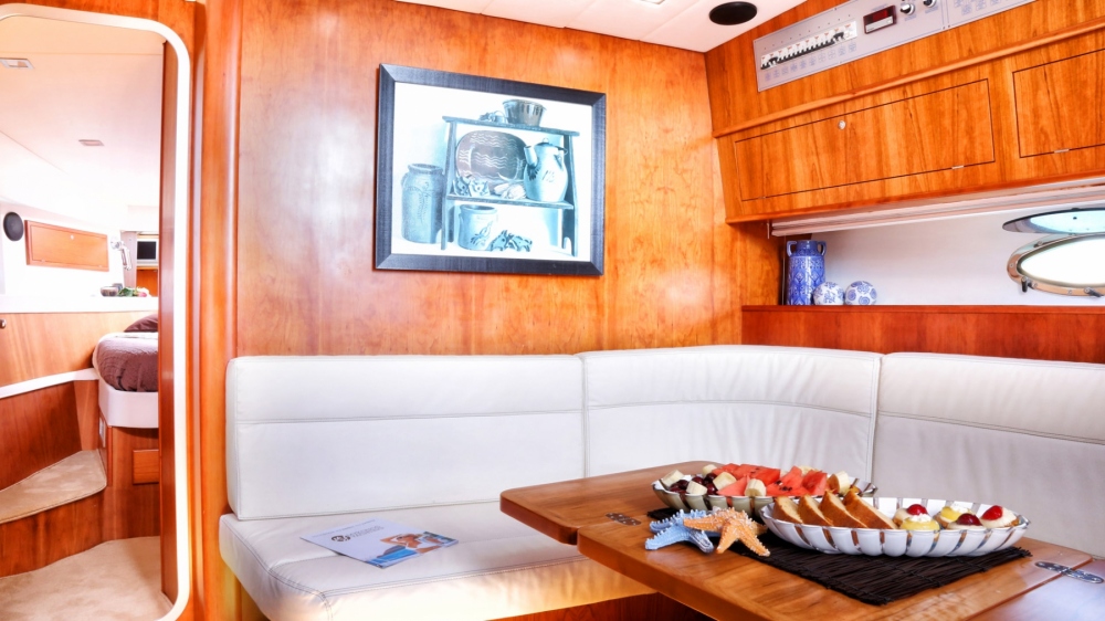Dellapasqua DC13 Elite Hardtop "Pathos" yacht in Mykonos​