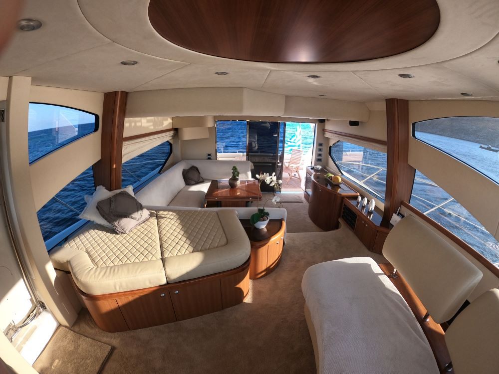 60 Flybridge "Serenity" Charter in Mykonos | Mykonos Yachting
